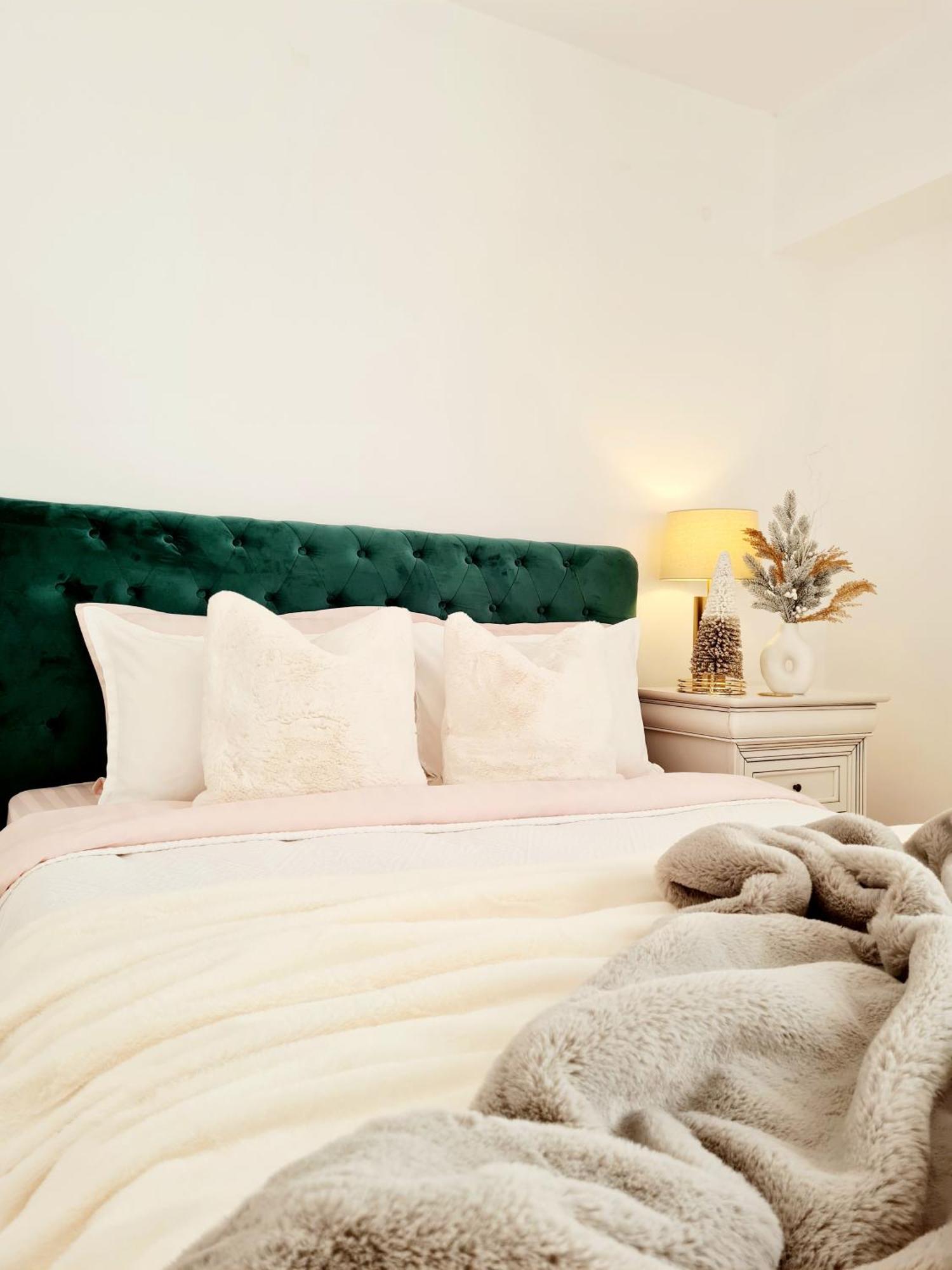 Penthouse Aeroport Iasi Apartment Екстериор снимка
