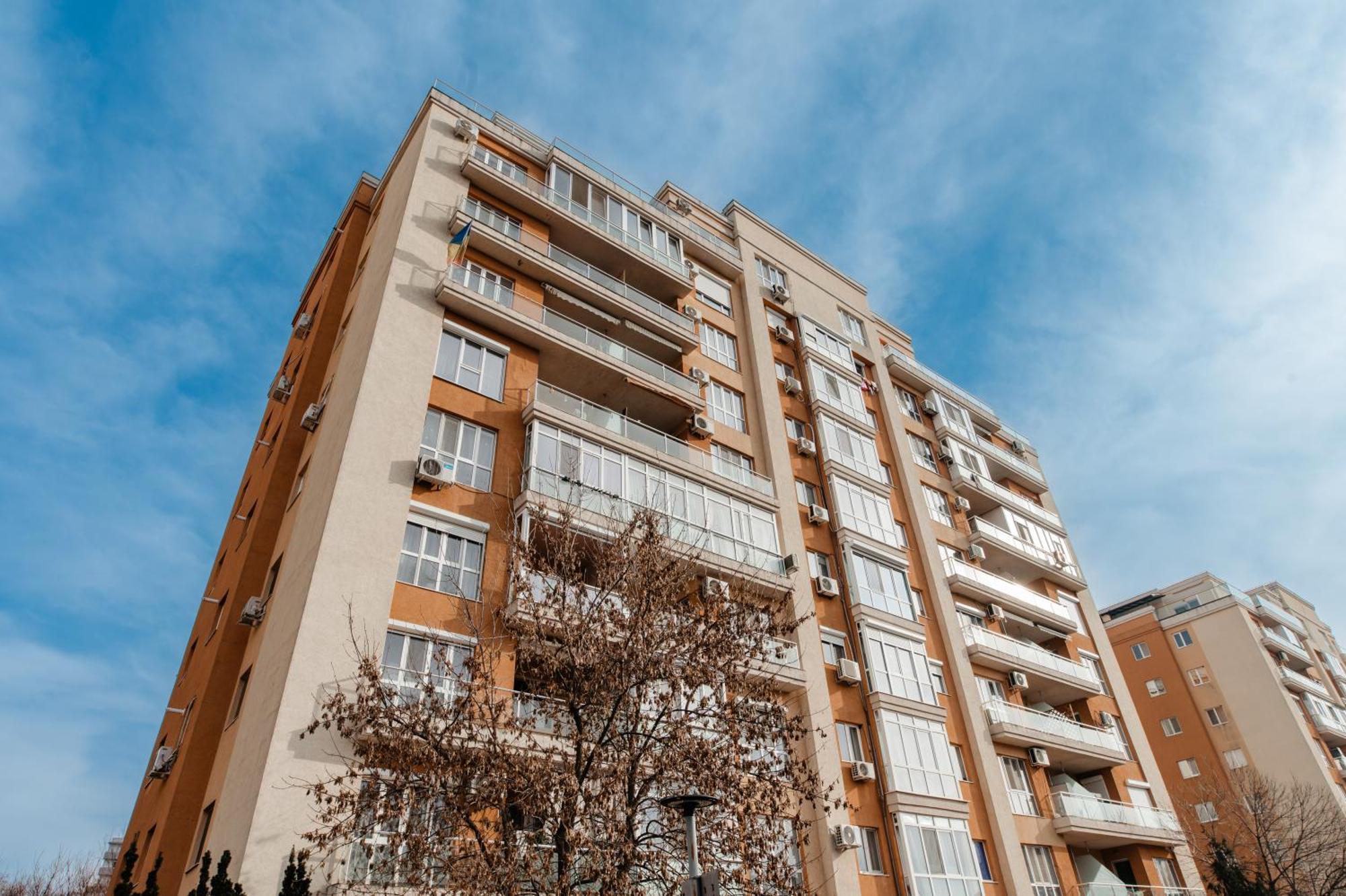 Penthouse Aeroport Iasi Apartment Екстериор снимка